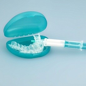 take-home teeth whitening treatment kit